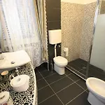 7 Archi Oda ve Kahvaltı Como