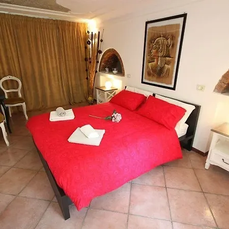 7 Archi לינה וארוחת בוקר 3*