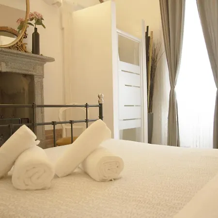 לינה וארוחת בוקר 7 Archi 3*