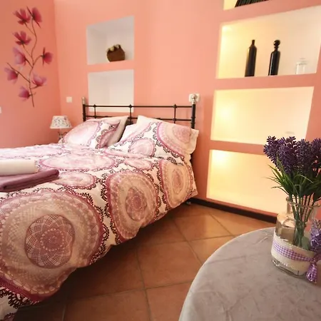 B&B 7 Archi 2*