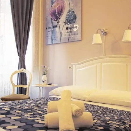 7 Archi B&B 2*